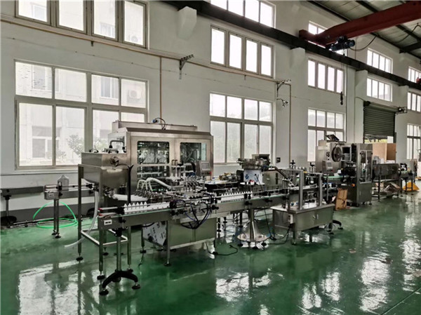 Línia de màquines d’ompliment